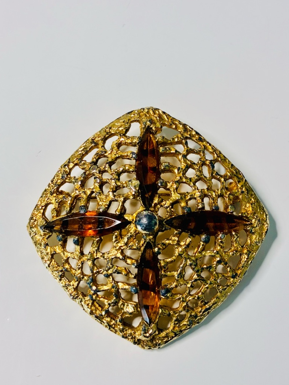VTG Gold Filigree Brooch with Amber-Colored Accents Pre Loved Everyday Stackable